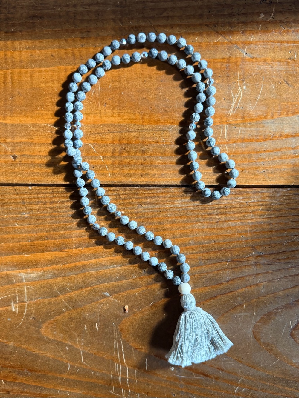 Beaded mala necklace grey